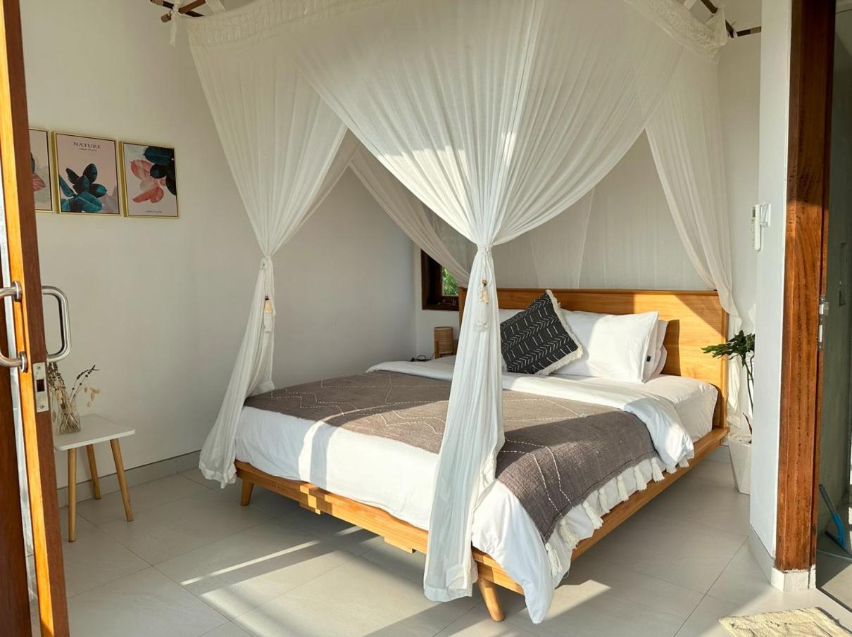 Three Palms Surf & Stay Medewi Airsatang Eksteriør billede